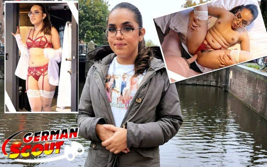 Alman izci - Gözlüklü Curvy Latina Teen Esperanza Del Horno iş görüşmesi sikiş için Pick up