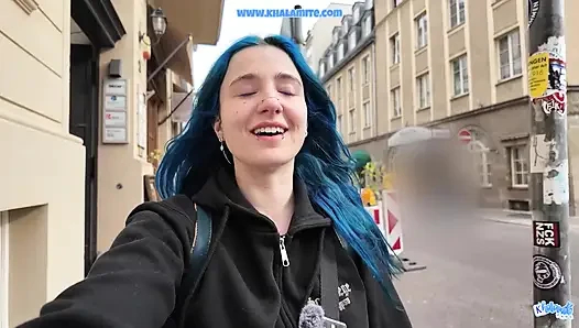 Maviş Fransızla Berlin'de Akıl almaz üçlü
