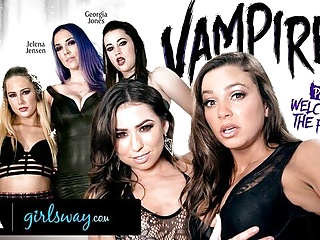 girlsway abigail mac olduğunu gangbanged sert tarafından bir vampire coven