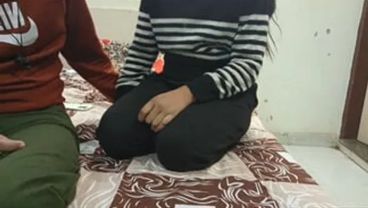 choti bahan ko telefon ka lalach deke sikişd mooh bana dala veya tam seks kiya Hintçe ses