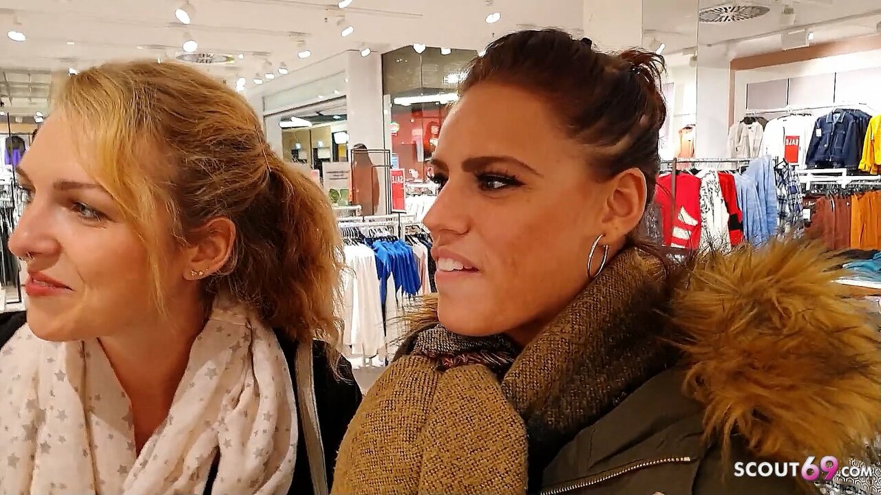 alman açık alanda scandal ffm 3some içinde changing oda ile iki yaramaz kızlar
