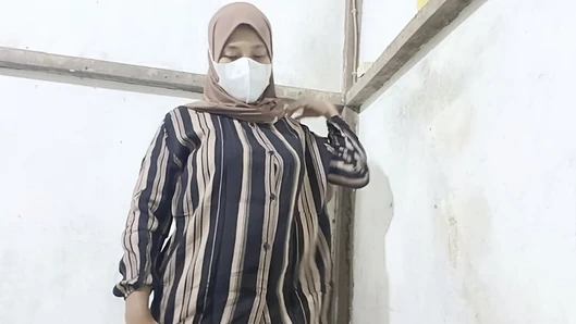Viral!! Güzel Öğretmen Mastürbasyon Yapıyor