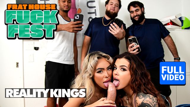 REALITY KINGS - Çekici Güzeller Luna Luxe ve Keisha Grey, Yakışıklı Nerd Parker ile Bir Öğrenci Yurdunda Büyük Başarı Elde Ediyor